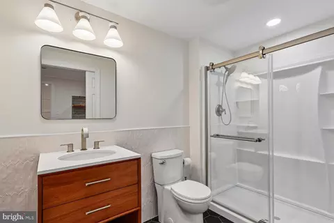 Bath - 1602 Locksley Dr, Annapolis, MD 21401 photo 4 of 4