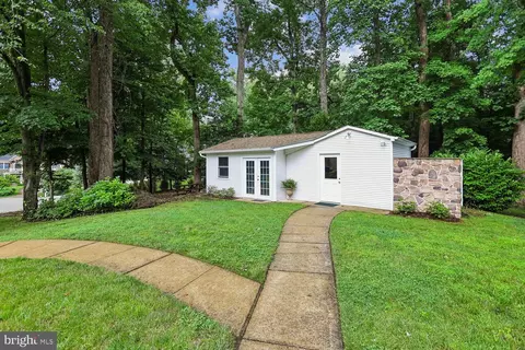 Exterior - 1602 Locksley Dr, Annapolis, MD 21401 photo 9 of 11