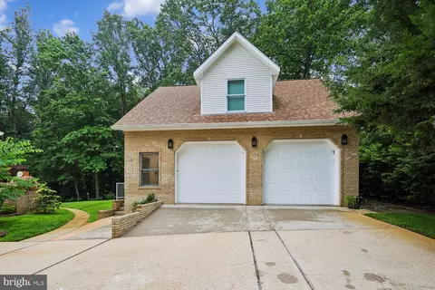 Exterior - 1602 Locksley Dr, Annapolis, MD 21401 photo 4 of 11