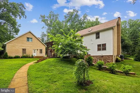 Exterior - 1602 Locksley Dr, Annapolis, MD 21401 photo 6 of 11
