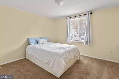 Bedroom - 4912 Beech St, Shady Side, MD 20764 photo 3 of 3