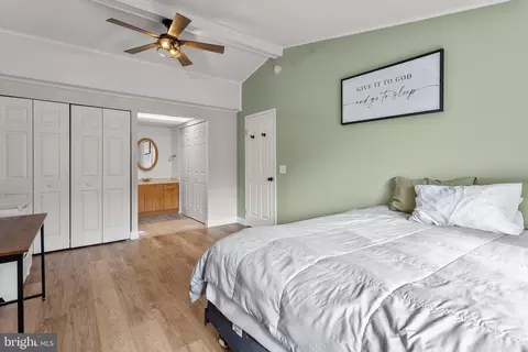 Bedroom - 4912 Beech St, Shady Side, MD 20764 photo 1 of 3