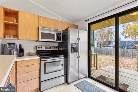 Kitchen - 4912 Beech St, Shady Side, MD 20764 photo 3 of 3