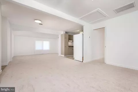 Living - 851 Selby Blvd, Edgewater, MD 21037 photo 2 of 2