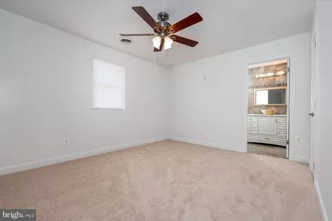 Bedroom - 851 Selby Blvd, Edgewater, MD 21037 photo 2 of 2