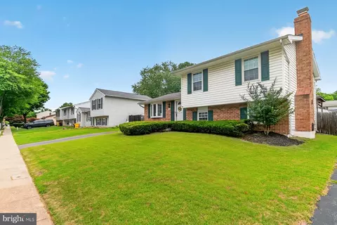 Exterior - 7915 Kings Bench Pl, Pasadena, MD 21122 photo 2 of 12
