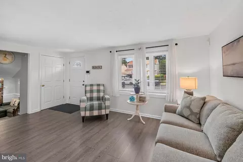 Other - 7915 Kings Bench Pl, Pasadena, MD 21122 photo 4 of 10