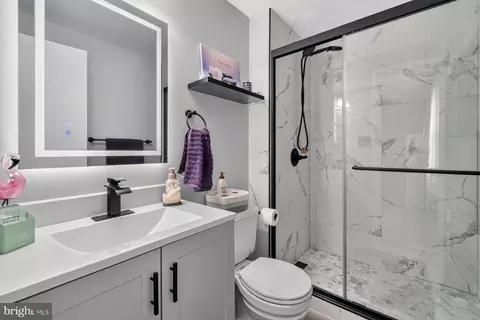 Bath - 7915 Kings Bench Pl, Pasadena, MD 21122 photo 1 of 4