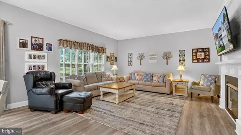 Entry Way - 2441 Kemper Rd, Crofton, MD 21114 photo 11 of 16