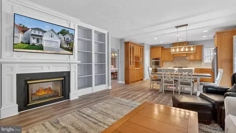 Entry Way - 2441 Kemper Rd, Crofton, MD 21114 photo 13 of 16