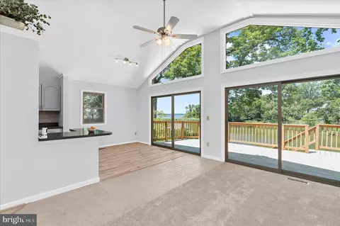 Living - 1000 Lakeview Ln, Annapolis, MD 21409 photo 1 of 5