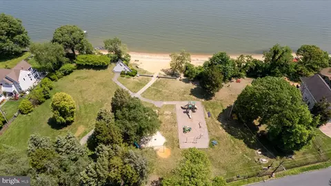 View/Area - 1000 Lakeview Ln, Annapolis, MD 21409 photo 6 of 9
