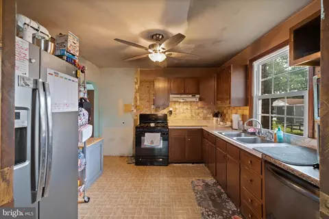 Other - 10 Winding Woods Way, Pasadena, MD 21122 photo 10 of 13