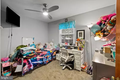 Bedroom - 10 Winding Woods Way, Pasadena, MD 21122 photo 7 of 8