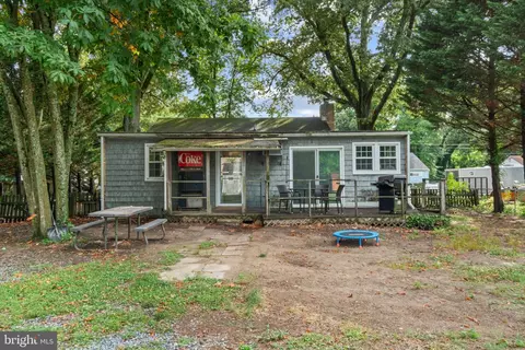 Exterior - 10 Winding Woods Way, Pasadena, MD 21122 photo 2 of 9