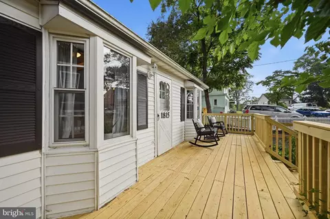 Exterior - 1815 Glenarm Rd, Edgewater, MD 21037 photo 13 of 16