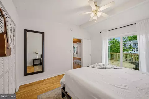 Bedroom - 1815 Glenarm Rd, Edgewater, MD 21037 photo 2 of 8