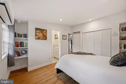 Bedroom - 1815 Glenarm Rd, Edgewater, MD 21037 photo 7 of 8