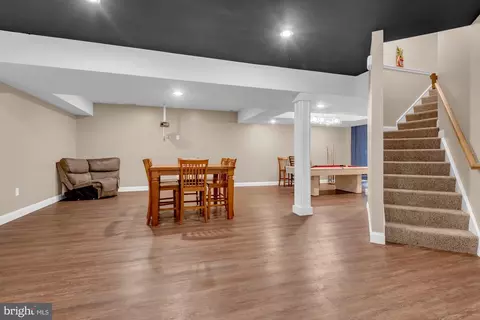 Entry Way - 408 Harlem, Pasadena, MD 21122 photo 5 of 6