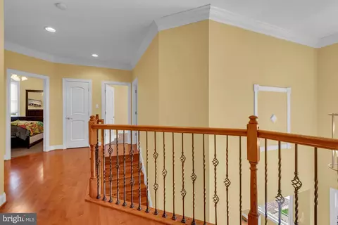 Entry Way - 408 Harlem, Pasadena, MD 21122 photo 3 of 6