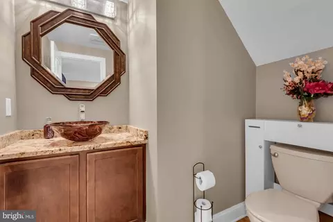 Entry Way - 408 Harlem, Pasadena, MD 21122 photo 6 of 6