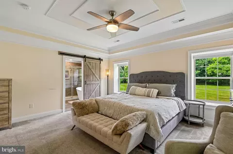 Bedroom - 1438 Brewer Neck Rd, Pasadena, MD 21122 photo 2 of 6