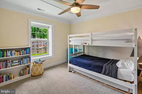 Bedroom - 1438 Brewer Neck Rd, Pasadena, MD 21122 photo 5 of 6