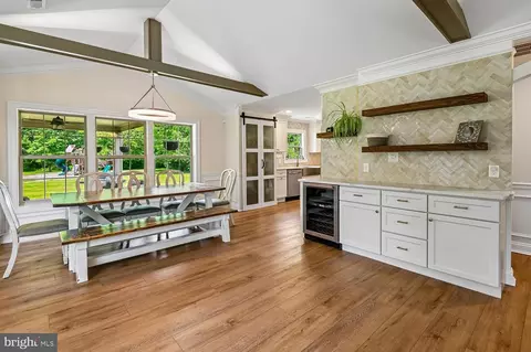 Dining - 1438 Brewer Neck Rd, Pasadena, MD 21122 photo 1 of 2