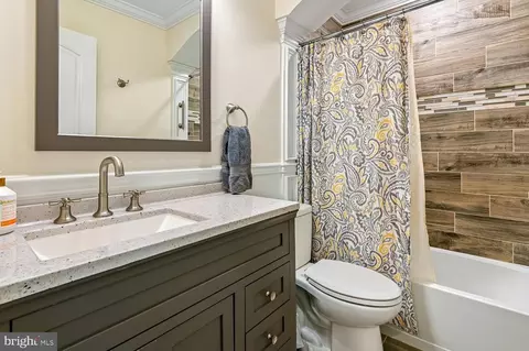 Bath - 1438 Brewer Neck Rd, Pasadena, MD 21122 photo 4 of 4