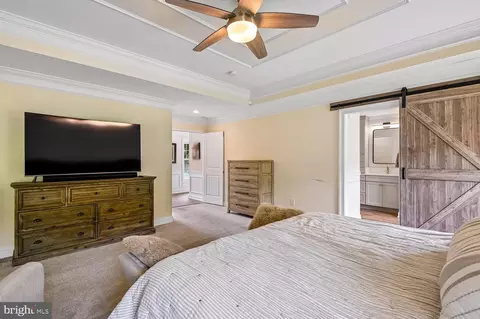 Bedroom - 1438 Brewer Neck Rd, Pasadena, MD 21122 photo 3 of 6