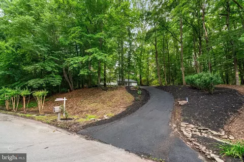 1185 Harbor Oak Dr, Crownsville, MD 21032