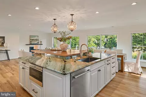 Kitchen - 971 Phillips Dr, Arnold, MD 21012 photo 5 of 7