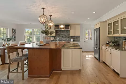 Kitchen - 971 Phillips Dr, Arnold, MD 21012 photo 3 of 7