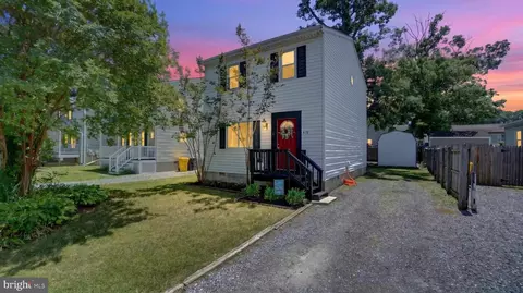415 Fairmount Dr, Edgewater, MD 21037