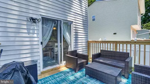 Exterior - 415 Fairmount Dr, Edgewater, MD 21037 photo 1 of 7