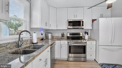 Kitchen - 415 Fairmount Dr, Edgewater, MD 21037 photo 1 of 1