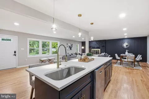 Kitchen - 896 Forest Ln, Hanover, MD 21076 photo 3 of 6