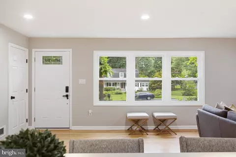 Entry Way - 896 Forest Ln, Hanover, MD 21076 photo 1 of 7