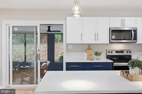 Kitchen - 896 Forest Ln, Hanover, MD 21076 photo 6 of 6