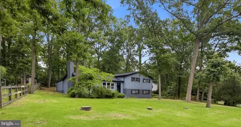 Exterior - 896 Forest Ln, Hanover, MD 21076 photo 6 of 8