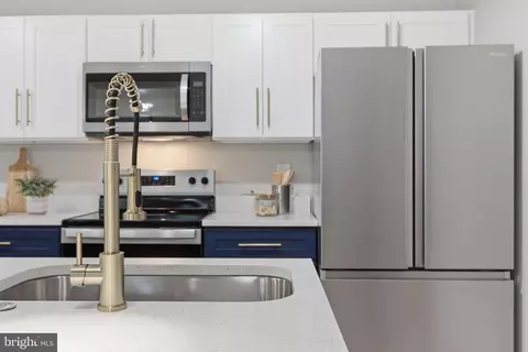 Kitchen - 896 Forest Ln, Hanover, MD 21076 photo 5 of 6
