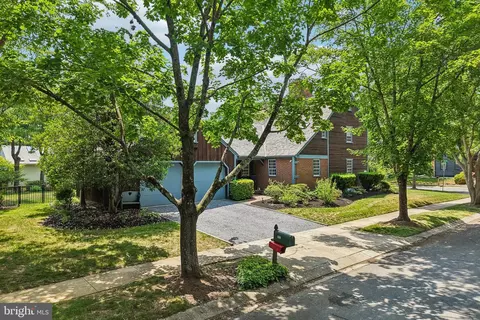 Exterior - 355 Broadview Ln, Annapolis, MD 21401 photo 12 of 17