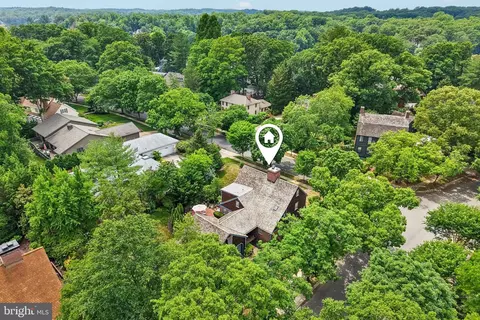View/Area - 355 Broadview Ln, Annapolis, MD 21401 photo 2 of 5