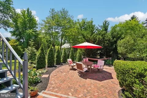 Exterior - 355 Broadview Ln, Annapolis, MD 21401 photo 5 of 17