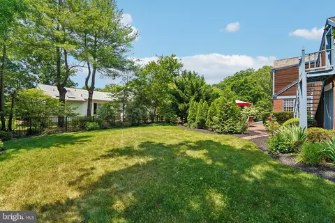 Exterior - 355 Broadview Ln, Annapolis, MD 21401 photo 8 of 17