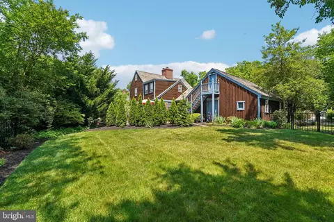 Exterior - 355 Broadview Ln, Annapolis, MD 21401 photo 6 of 17