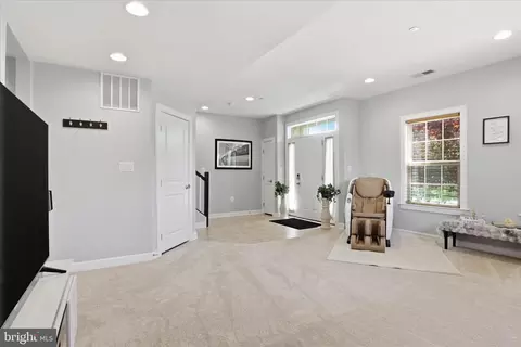 Entry Way - 2935 Middleham Ct, Hanover, MD 21076 photo 2 of 4