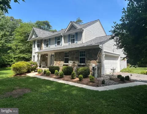 1582 Snug Rd, Shady Side, MD 20764