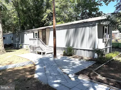 988 Tequila Straight Dr, Lothian, MD 20711
