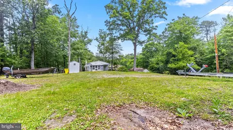 182 Waldo Rd, Pasadena, MD 21122 photo 3